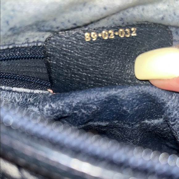 Gucci Black and Cream Crossbody Bag - Picture 5 of 15